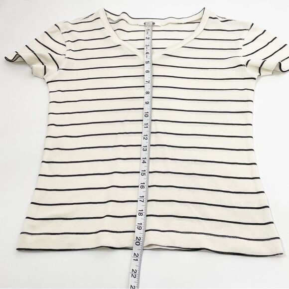 Three Dots Striped V-neck Top - cotton/modal bend - size medium - Picture 5 of 8
